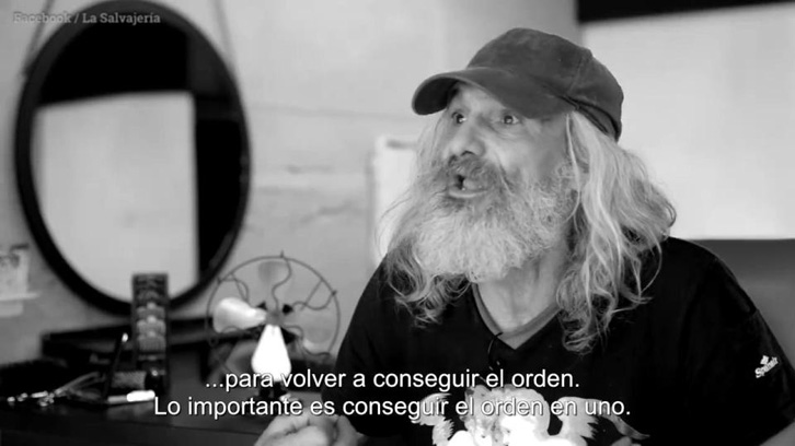 VIDEO & FOTO GALERI/ Transformimi, 55-vjeçari i pastrehë kthehet në model, tani në kërkim të një femre