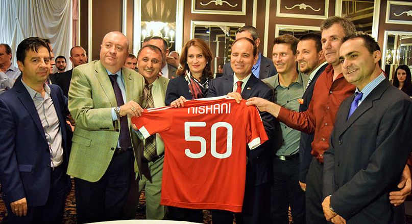 Presidenti Nishani mikpritet vëllazërisht nga bashkatdhetarët e Çikagos