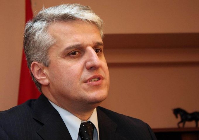 Majko “kërkon llogari”  për gjykatësit që liruan nga burgu për “një gërhimë” ish kryekomunarin e PS në Kacinar