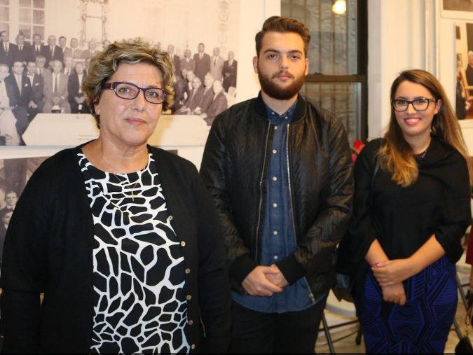 FOTO/Fëmijët e Pjetër Arbnorit, dalje të rralla në publik, vizitë te Vatra
