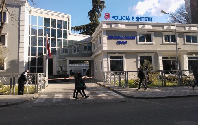 Plagoset një 22 vjeçar në Tiranë, mister arsyet