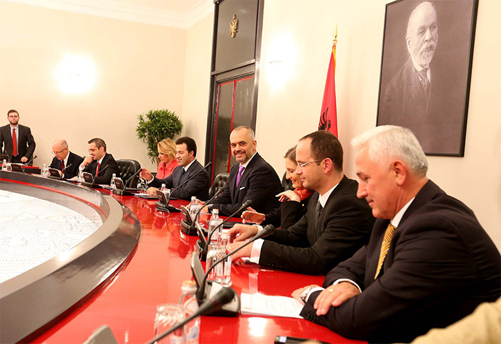 Edi Rama: Ylli Manjani më i përshtatshmi për të zëvendësuar Nasip Naçon