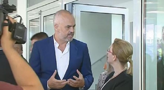 Rama ofendon Voltana Ademin, Basha: Hurin do ta tregojnë shkodranët shumë shpejt
