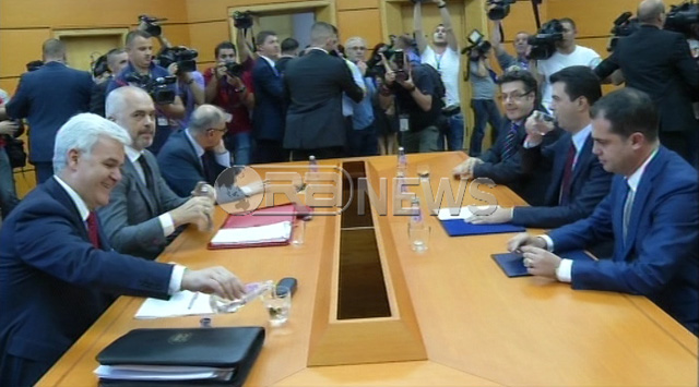 NUK KA KONSENSUS/Përfundon takimi Basha- Rama pas 3 orësh