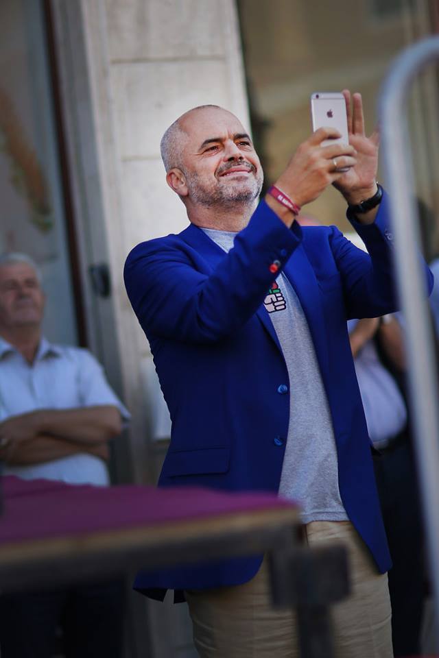 Edi Rama, pse i quajti “primitivë” socialistët e Gjirokastrës