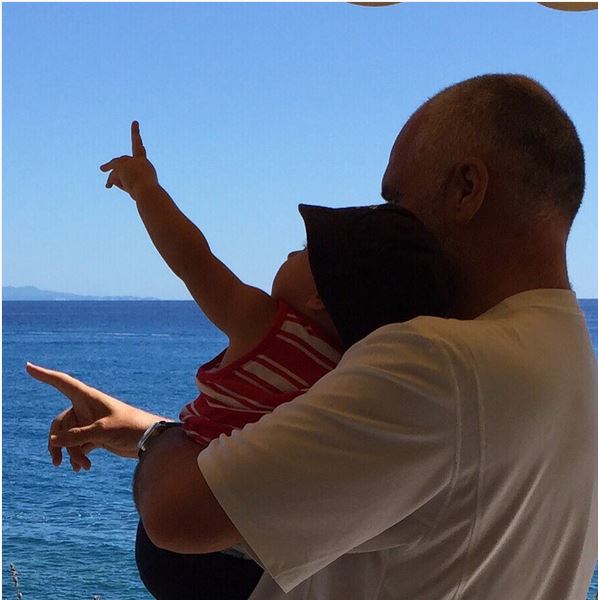 Rama mbyll pushimet, në foto me Zahon që i tregon maloren