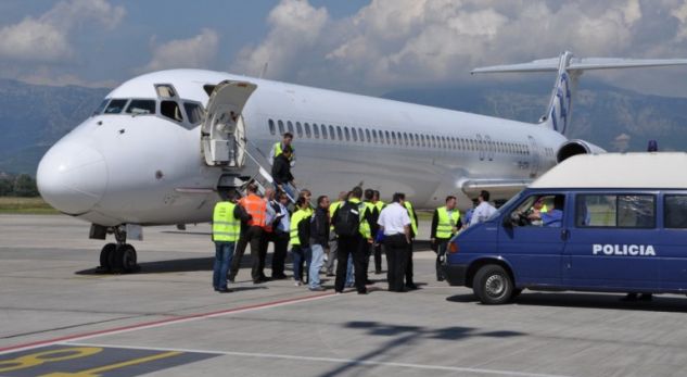 Çfarë po ndodh me aeroportin e Rinasit? Arratiset shtetasi turk, i ishte ndaluar hyrja në Shqipëri