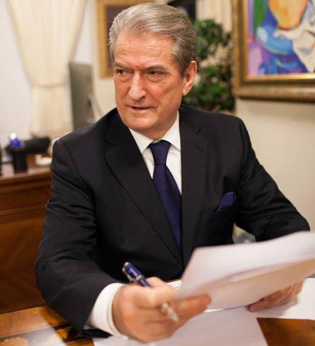 SALI BERISHA / Raporti i OSBE-së paraqet një lloj kolektori të ujërave të zeza…