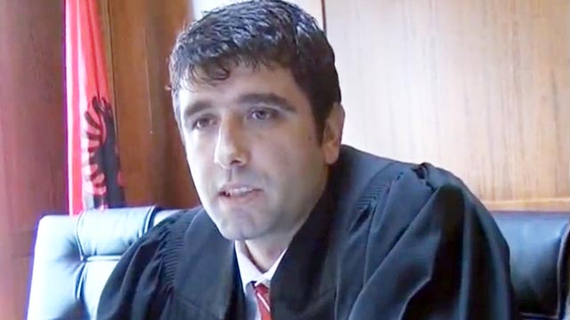 Familja e Skërdilajd Konomit: “Jeta e tij vlen më shumë se 400 gr tritol”