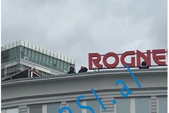 FOTO/ Protesta e opozitës, ja ku qëndrojnë snajperat