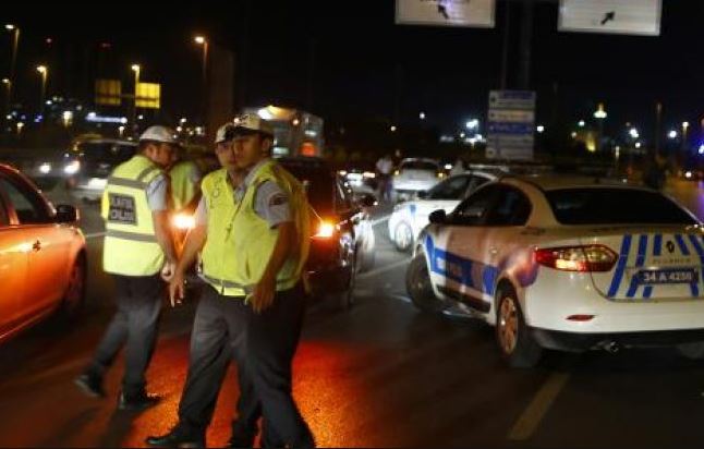 Dy shpërthime të fuqishme në qendër të Stambollit