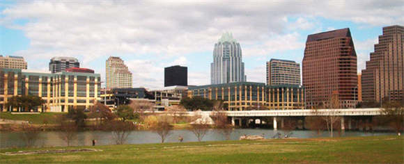 Gjykata e Teksasit i jep dy zgjidhje një të akuzuari: Martohu, ose shko në burg!