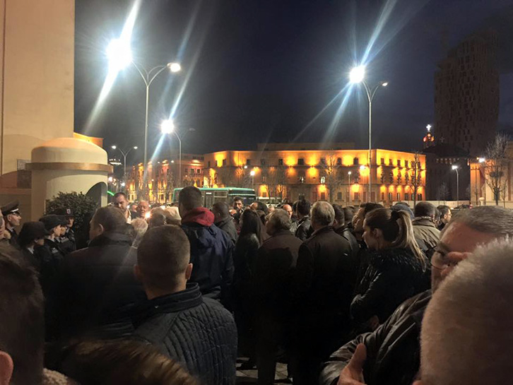 Zbythet Erion Veliaj, pranon rishikimin e uljes së taksave