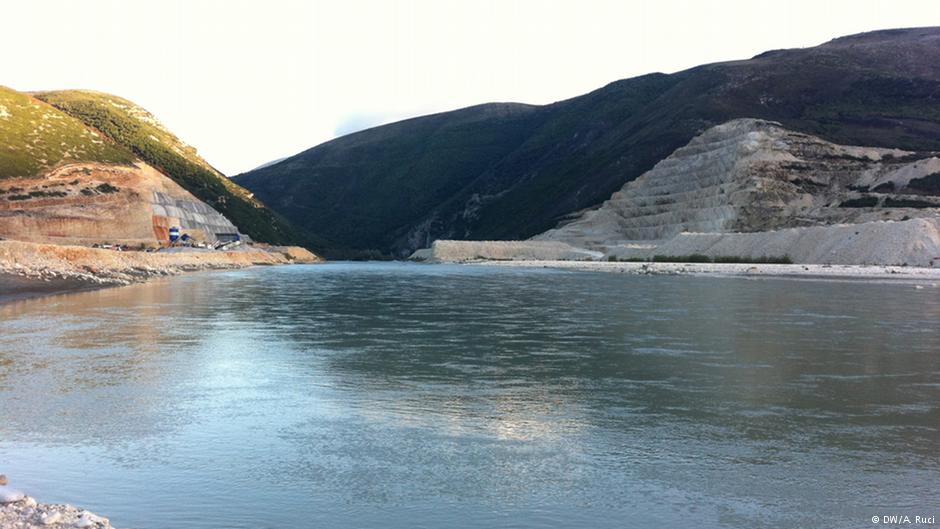 PE: Ruani Vjosën, zemrën blu të Europës