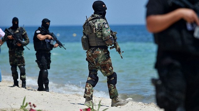 Tunizi, parandalohet një tjetër sulm terrorist ndaj turistëve, qëllohen për vdekje 5 antërarë të ISIS