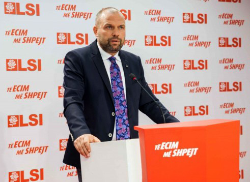 SKANDALI THESARIT ME LSI/ Manjani gazetarëve: Kaq budallenj jeni ju…!