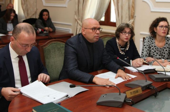 Ministri i Drejtësisë shpall zyrtarisht kriteret e amnistisë: Cilët do përfitojnë dhe cilët jo