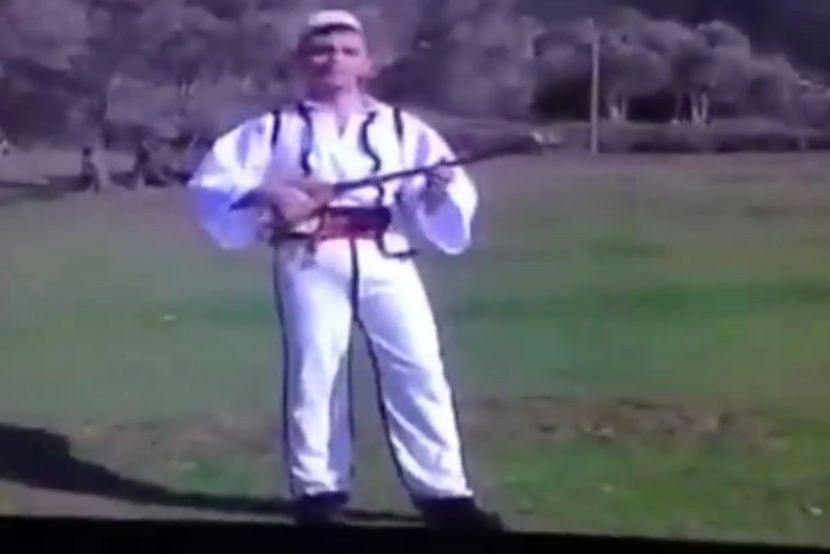VIDEO/ Ka deputetë me të kaluar kriminale, por ka edhe me të kaluar artistike…!
