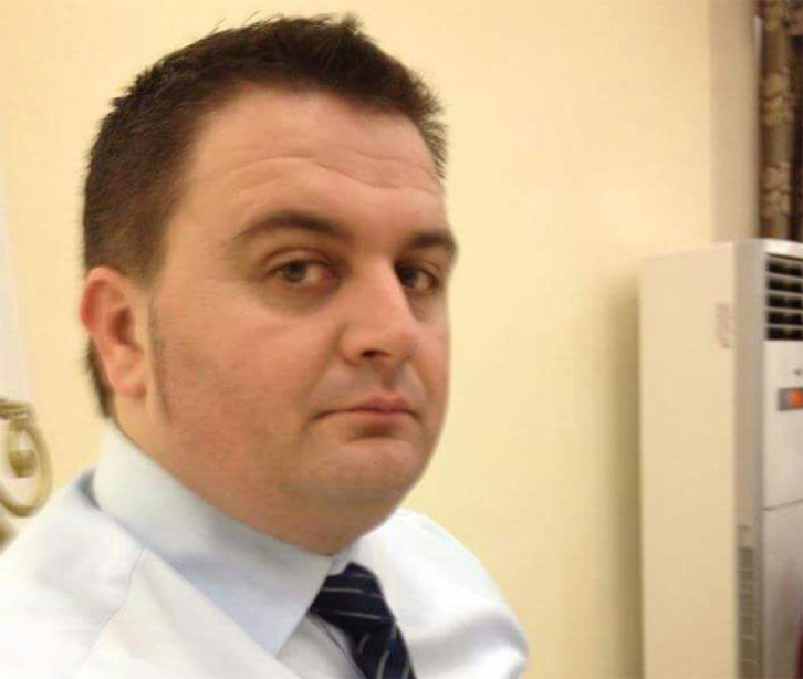 FOTO & EMRI/ Berat, bleu vota shkarkohet drejtori i Spitalit të Beratit, emërohet i riu