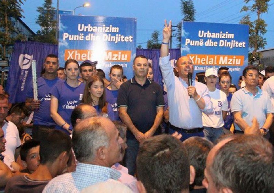 Vijon përplasja Mziu – Dogjani, ja pse e akuzon deputeti, kryebashkiakun e Kamzës