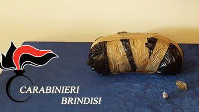 EMRI & FOTO GALERI/ Itali, shqiptari tradhton veten, i gjejnë drogën në çantë