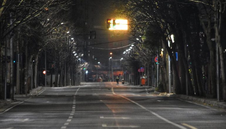 Sonte pas orës 22:00 nevojiten leje-daljet nga ‘E-Albania’, çfarë ju nevojitet për një të tillë