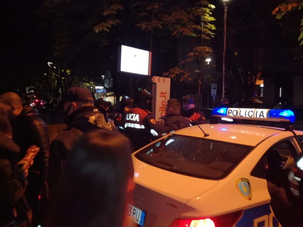 Shoqata e Gazetarëve Profesionistë të Shqipërisë: Rama të ndëshkojë dhunën ndaj personelit të medias  gjatë ditëve të protestave