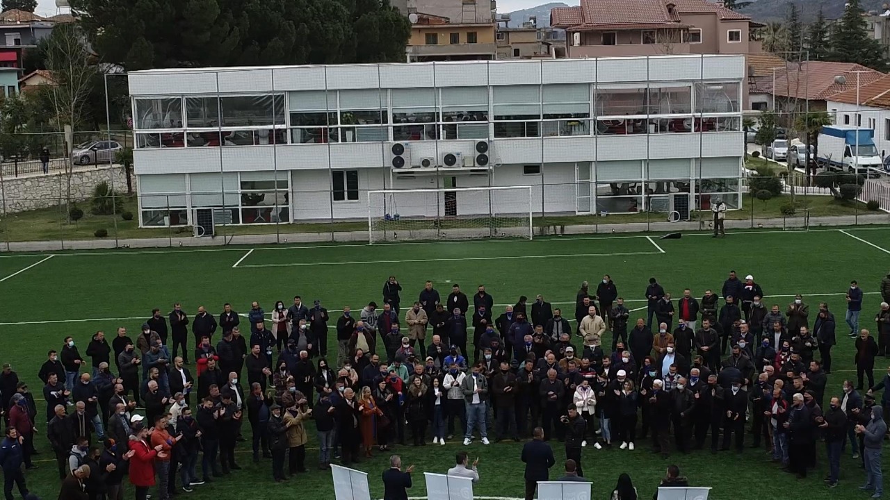 Enkelejd Alibeaj, kordinatori politik i PD-së prezanton kandidatin Agron Kapllanaj në Ballsh