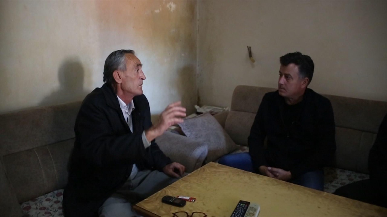 “Më ulën dhe kempin 5 mijë lekë, pa më dhënë asnjë shpjegim”