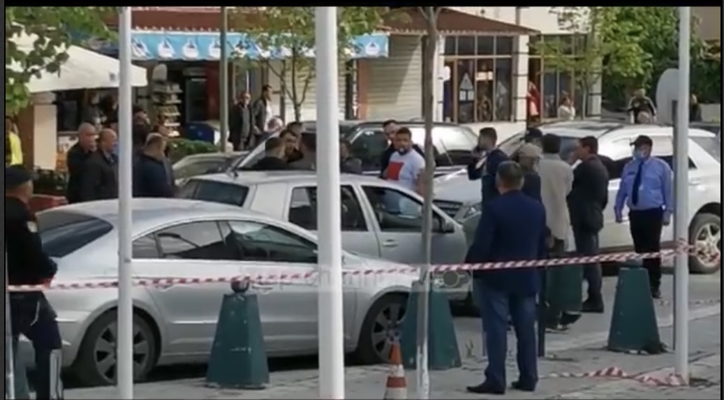 Tension në KZAZ, ndërhyn policia në Elbasan e Rrogozhinë, sherr mes numëruesve në Vlorë