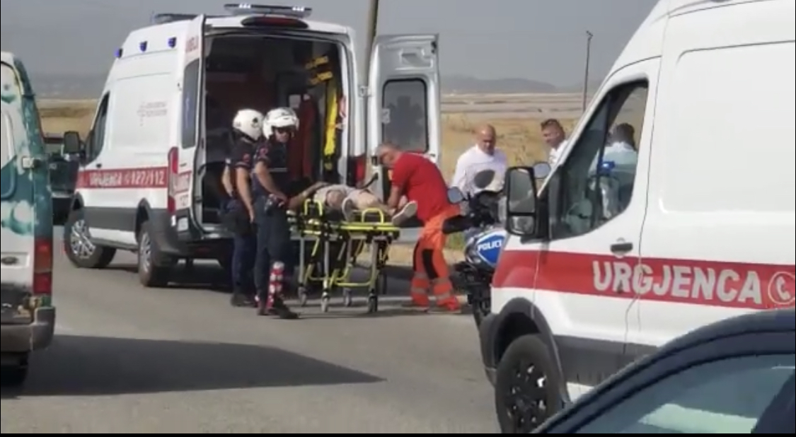 Aksident tragjik në autostradën Fier Vlorë, 4 persona humbin jetën, shuhet gjithë familja