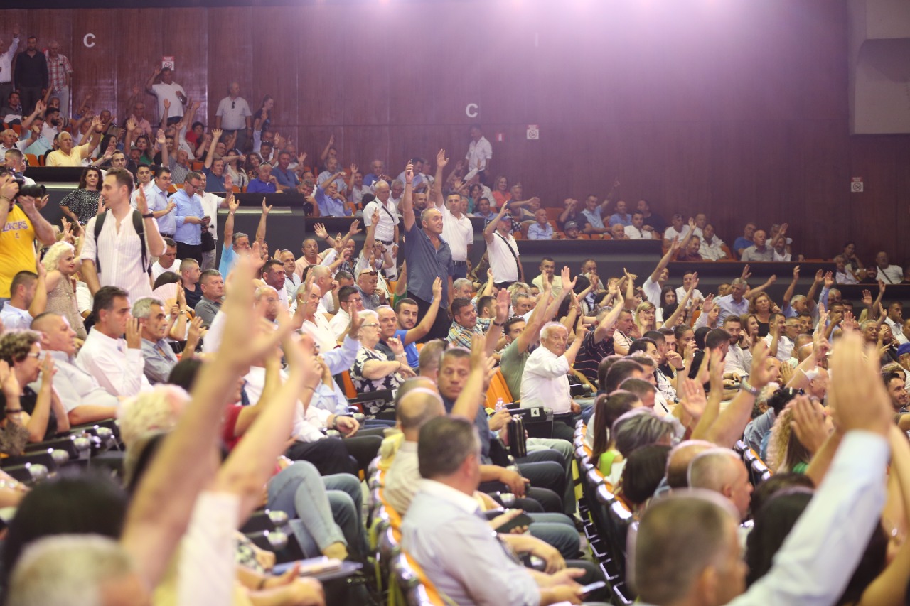 Basha propozon Platformën Qytetare për Demokracinë: Bashkëpunim me të gjitha grupet shoqërore që kërkojnë ndryshim