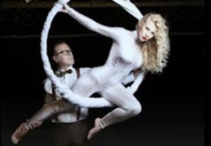 “Duke edukuar Ritën” me Kiço London, eros, ironi, ambicie në Teatrin tek Artet