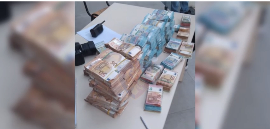 EMRI/ Sekuestrohen gjysëm milionë euro në doganën e Muriqanit, po vinin nga Italia