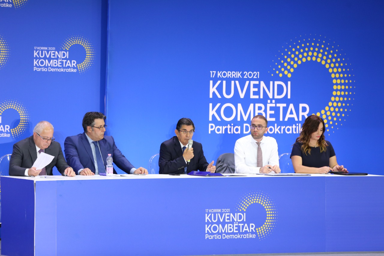 Basha propozon Platformën Qytetare për Demokracinë: Bashkëpunim me të gjitha grupet shoqërore që kërkojnë ndryshim