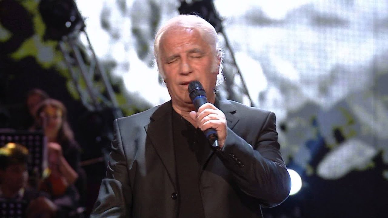 Ndahet nga jeta këngëtari i shquar, u burgos pas festivalit të 11