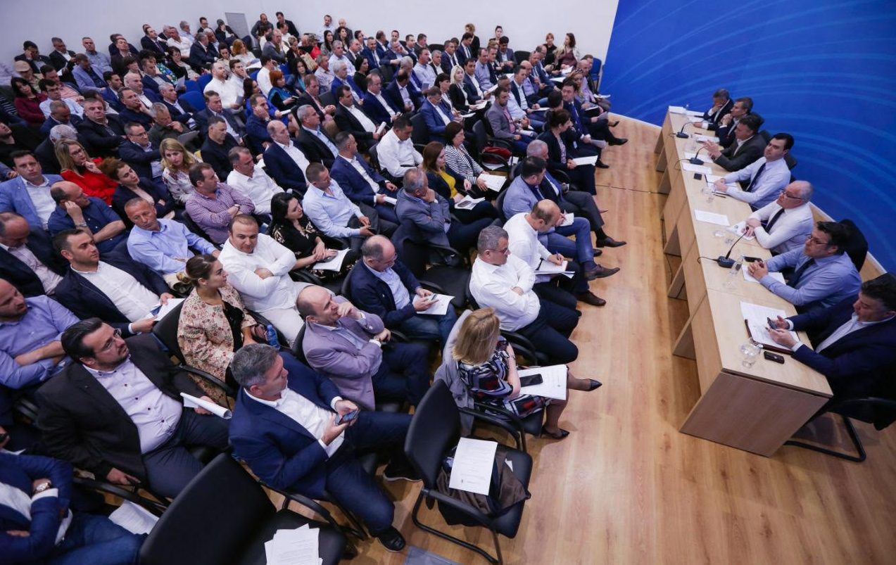 Këshilli Kombëtar miraton nënkryetarët dhe sekretarët, votohet për kryesinë