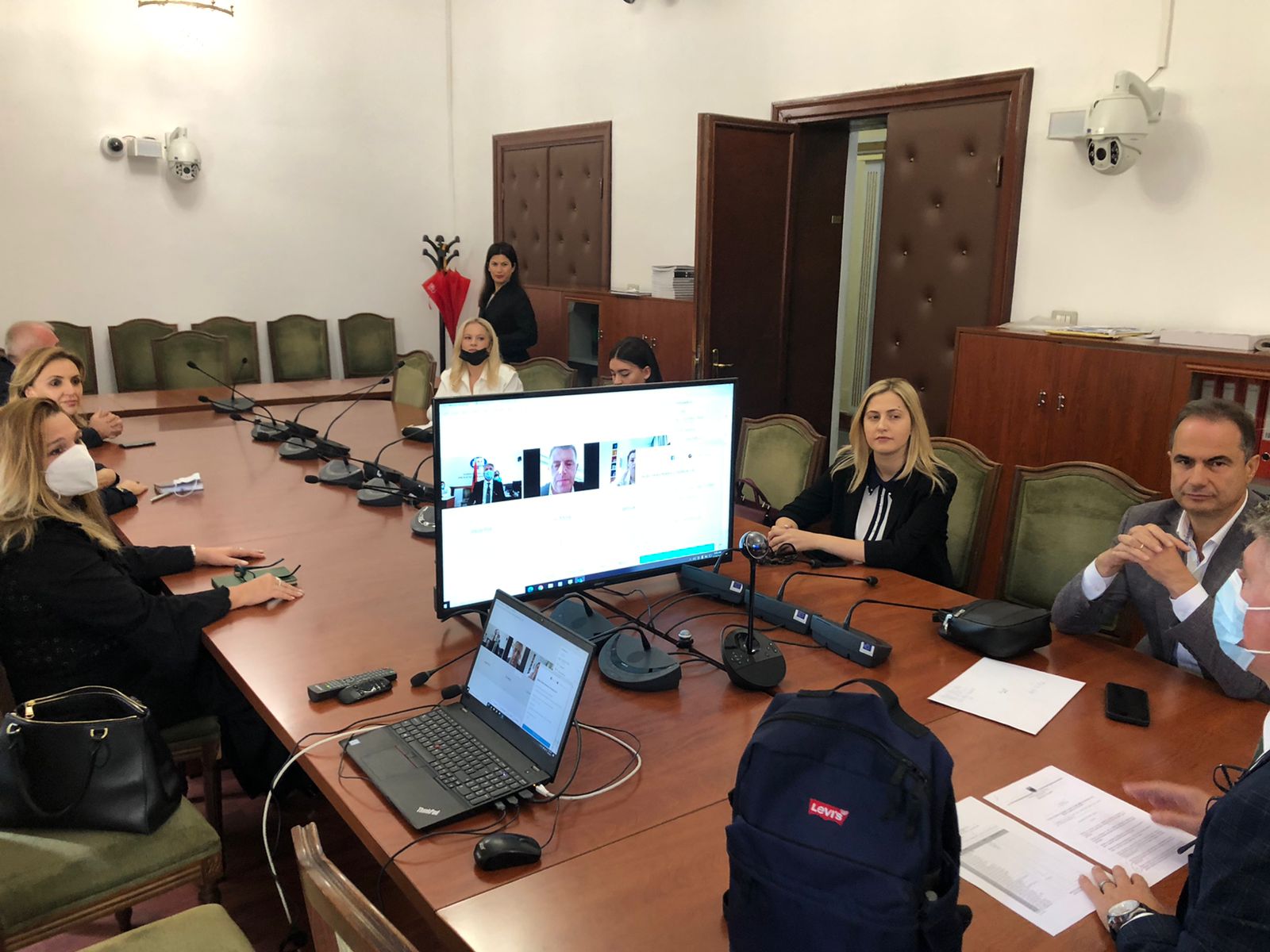 Bllokohen nga mazhoranca punimet në komisione, Gjekmarkaj: Kukullat e Ramës nuk kanë fuqi të përballen me opozitën