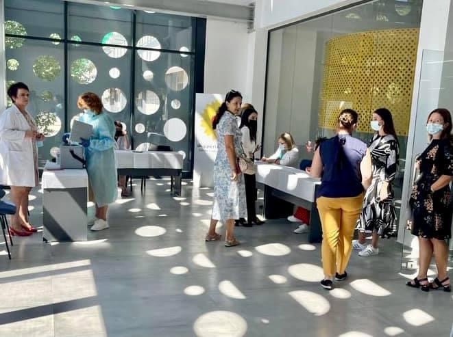 Rama përsërit ultimatumin: Kusht për universitet vaksinimi