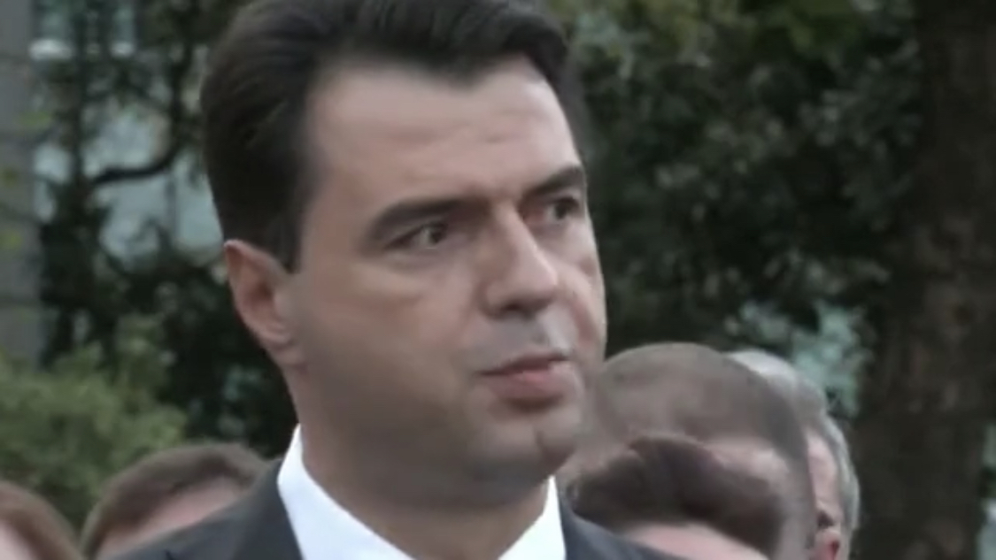 Basha reagon për herë të parë për akuzën e Berishës për pakt me Ramën