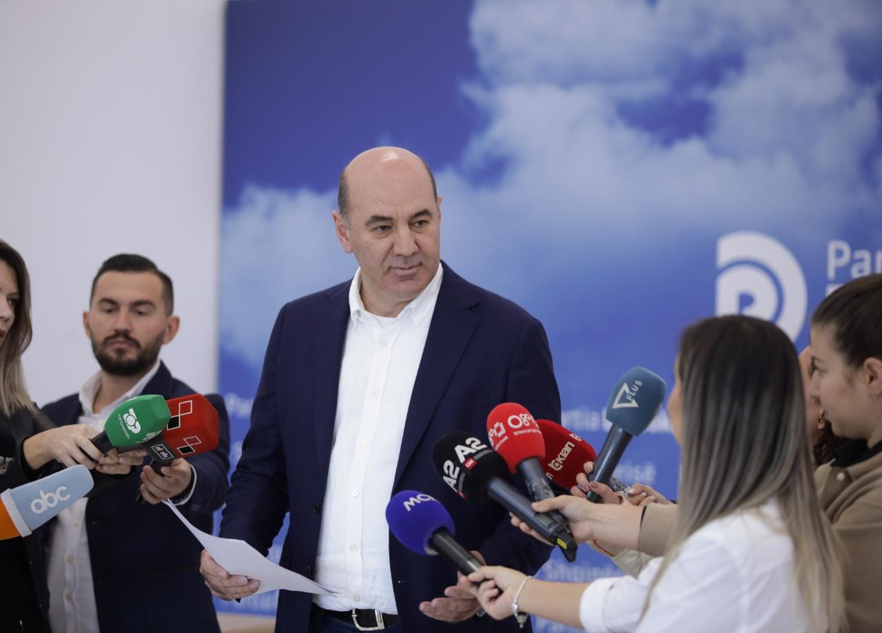 Rushaj: Do të çojmë përpara axhendën e ndryshimeve kushtetuese si interesi më i mirë i shqiptarëve