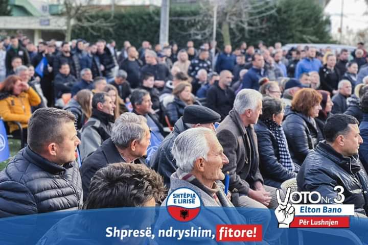 Berisha në Lushnjë në mbështetje të Elton Banos: Mos ngatërroni logon e ‘Shtëpisë së Lirisë’ me logon e vjedhur nga Basha të PD