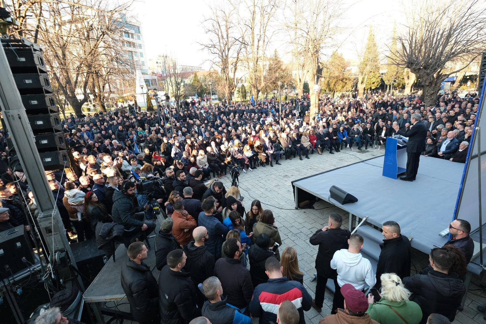 Berisha prezanton Bardh Spahinë në Shkodër, takim masiv. Këshilla për kandidatin e Bashës
