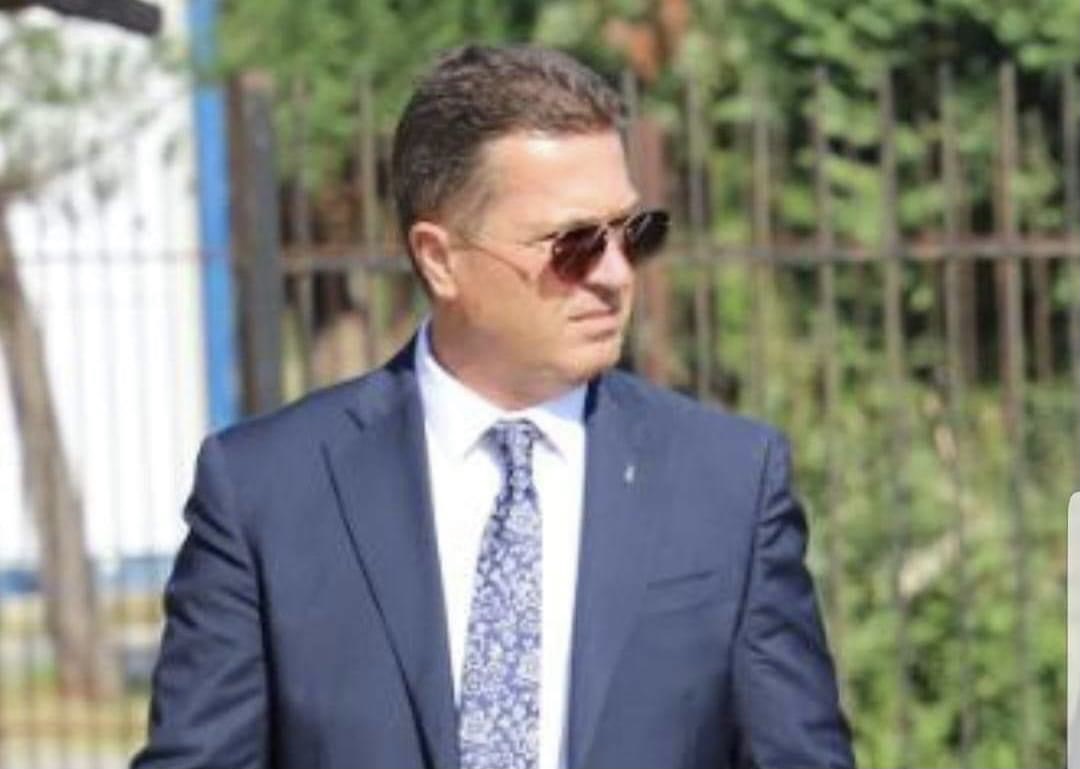 Pse u dorëhoq prefekti i Lezhës, postimi i tij në Facebook tregon mes rreshtave shkakun