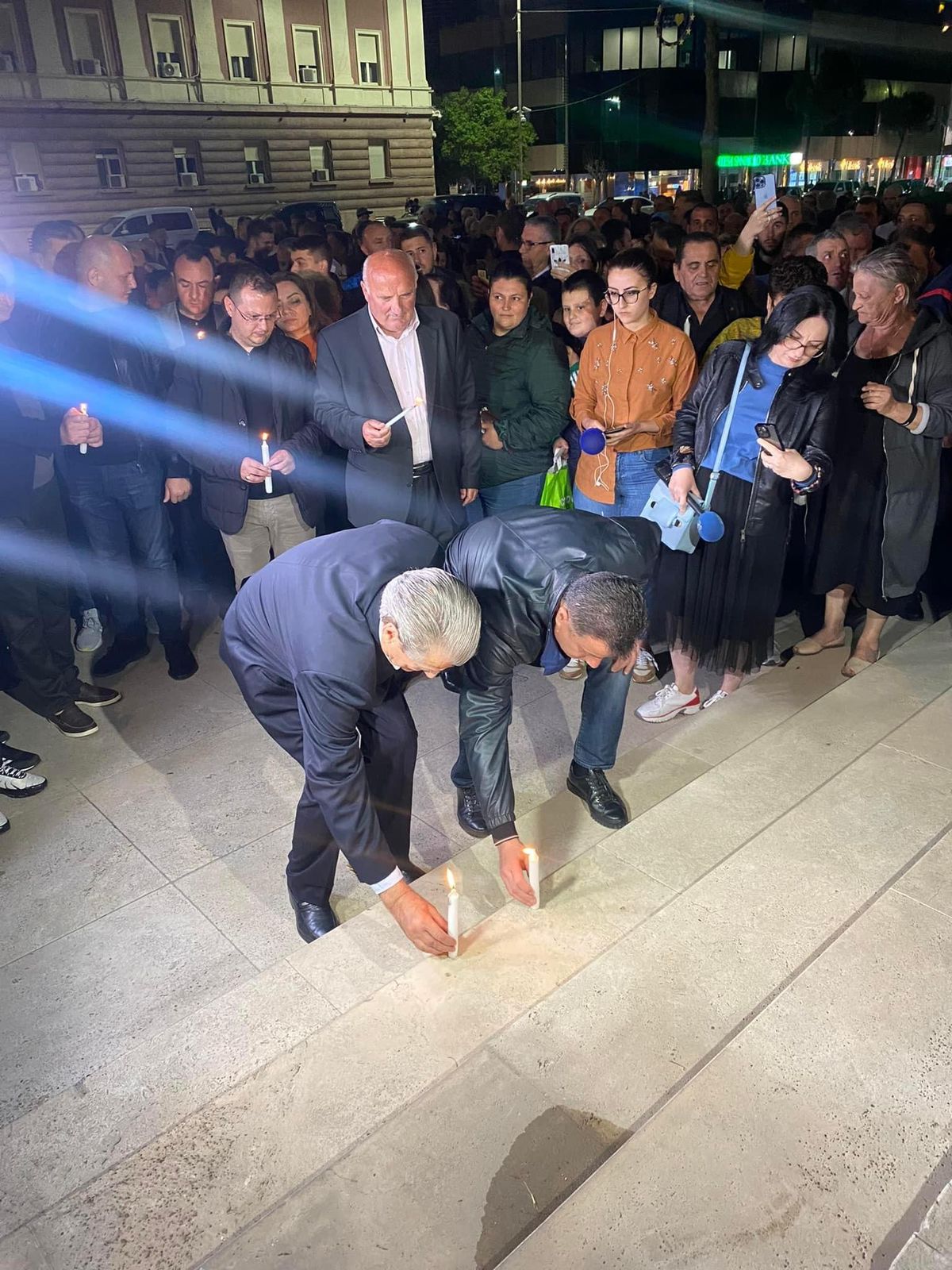 Protestat marrin përmasa të papritura, shumë persona para kryeministrisë