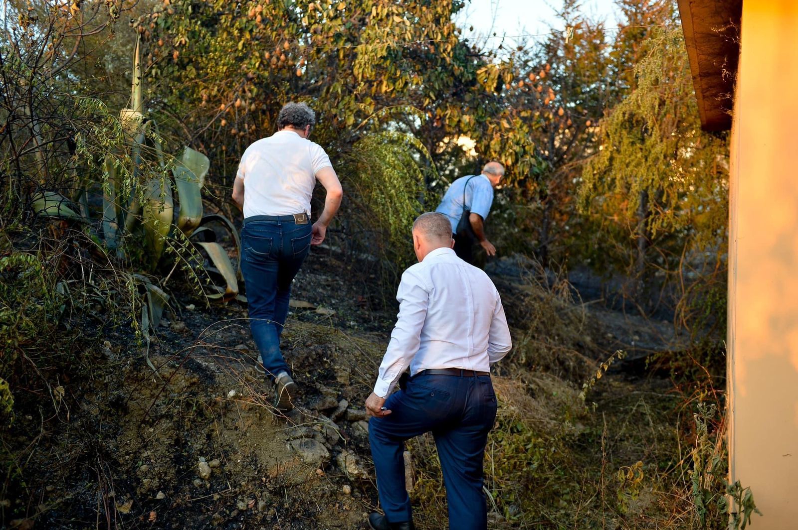Tejkalohet situata në Berdicë, kreu i bashkisë së  Shkodrës, Spahia mes zjarrfikësve