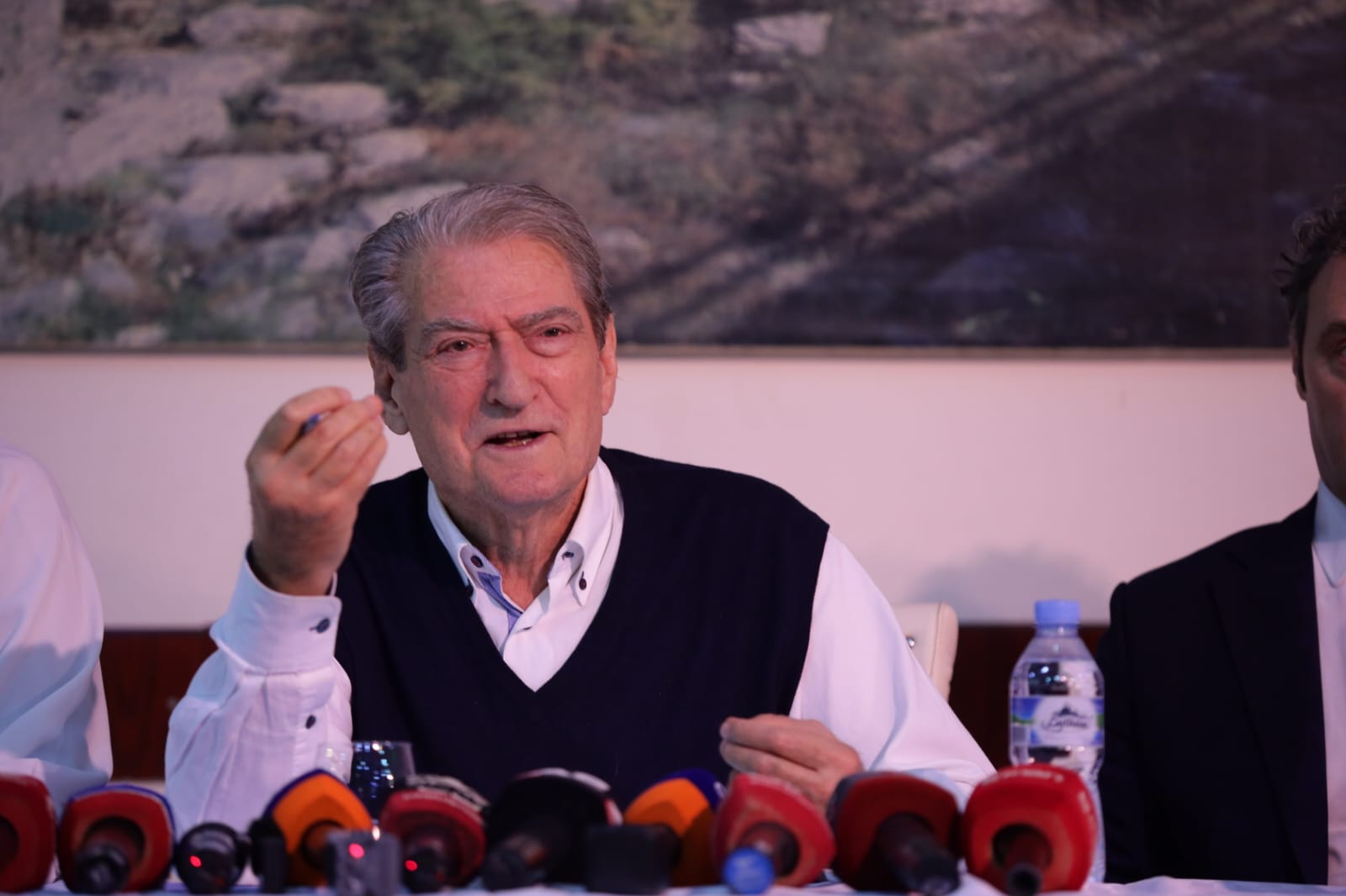 “Policia u dha me koncesion. Beteja e Ramës me katet është licencë për trafikantët e drogës”