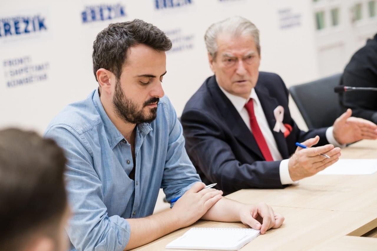 Berisha dhe Xhaferri, takim me strukturat e rinisë universitare demokrate