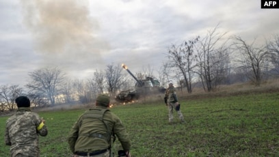 Kherson, trupat ukrainase priten me entusiazëm nga banorët, tërheqje dramatike e rusëve, ushtarë që mbyten në lumin Dnipro