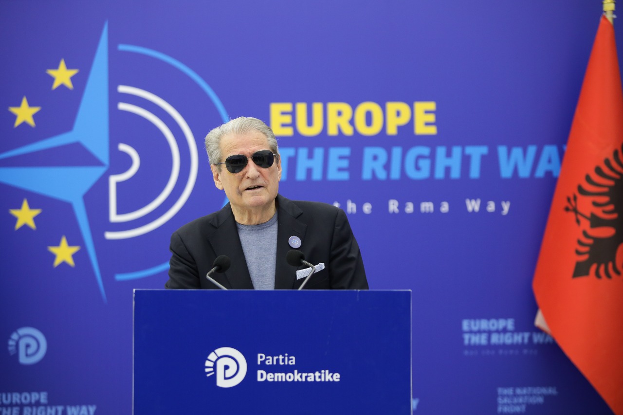 “Zoto ka paguar me paratë e sipërmarrjes qeveritare hotelet luksoze të Ahmetajt, dokumentat dolën nga lufta brenda SPAK”